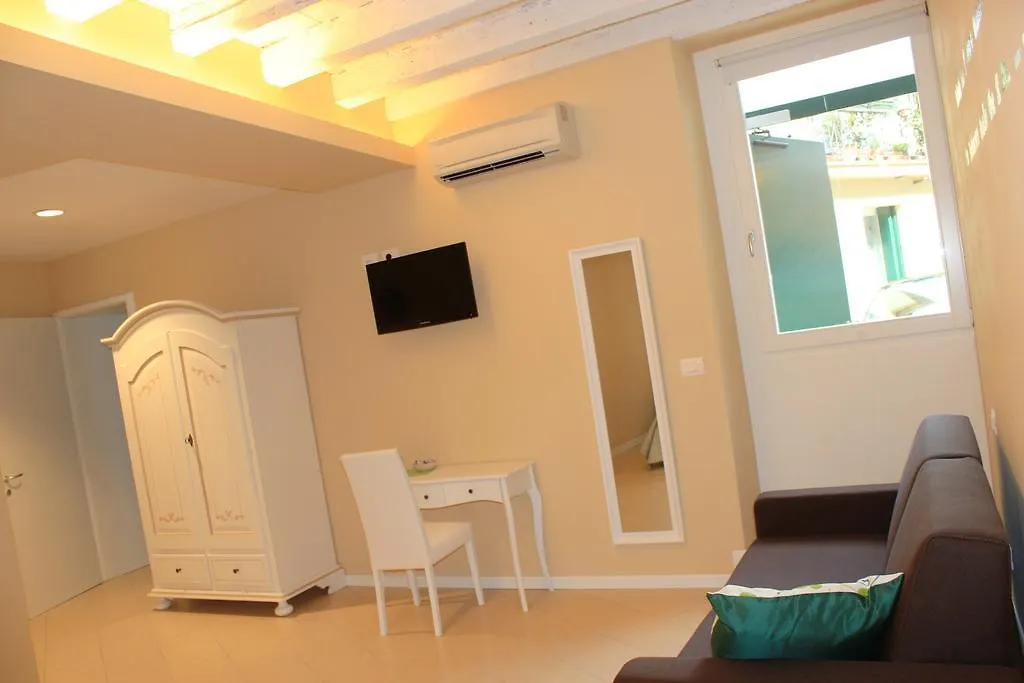 Bed and Breakfast Residenza La Vecchia Vigna Verona 0*,  Itálie
