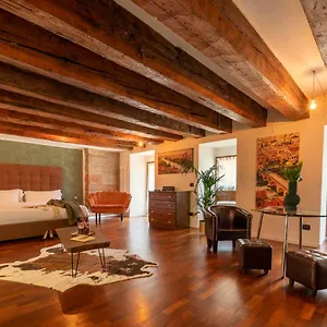  Gasthof Aurelia Luxury - Piazza Delle Erbe