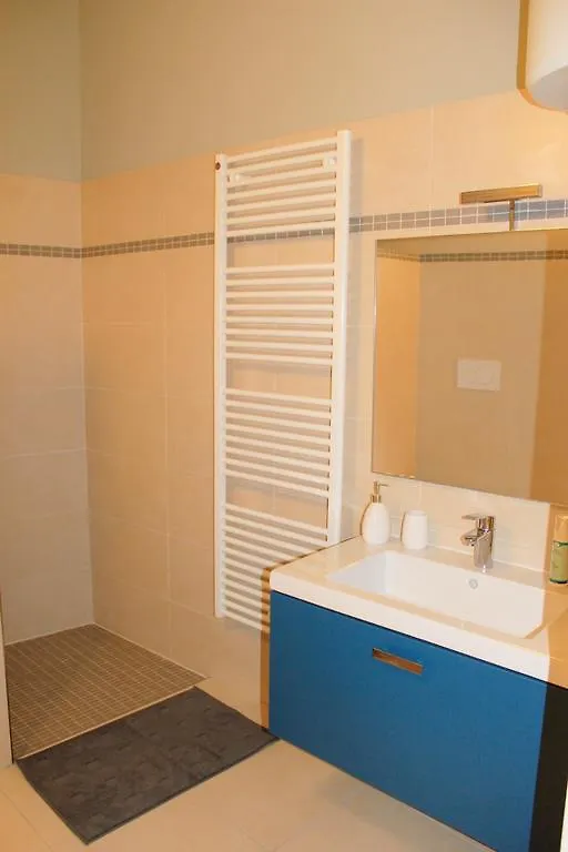 Residenza La Vecchia Vigna Bed and Breakfast Verona 0*,  Italië